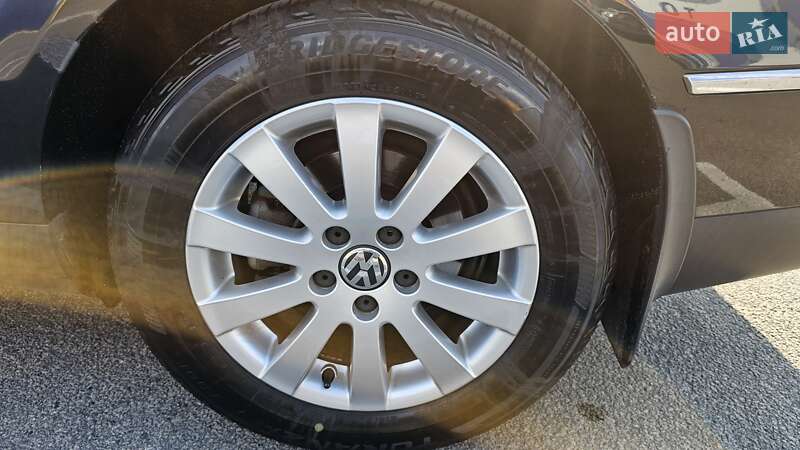 Седан Volkswagen Passat 2008 в Каменском