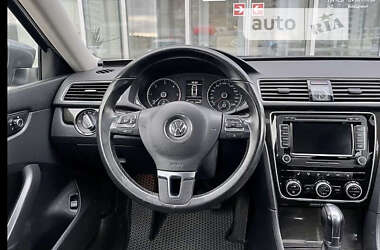 Седан Volkswagen Passat 2013 в 