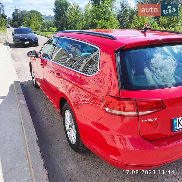 Універсал Volkswagen Passat 2015 в Києві
