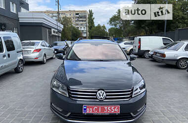 Универсал Volkswagen Passat 2013 в Одессе