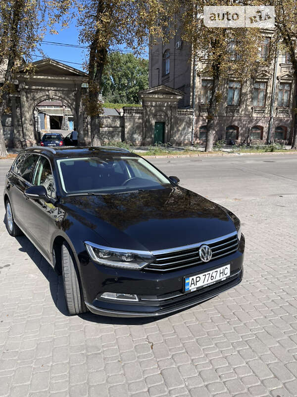 Універсал Volkswagen Passat 2017 в Запоріжжі