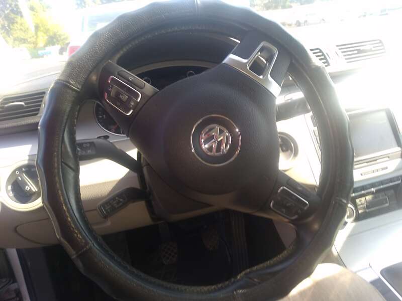 Универсал Volkswagen Passat 2010 в Ровно