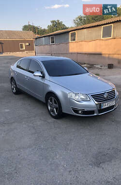 Седан Volkswagen Passat 2006 в Кропивницком