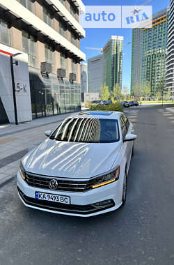 Седан Volkswagen Passat 2016 в 
