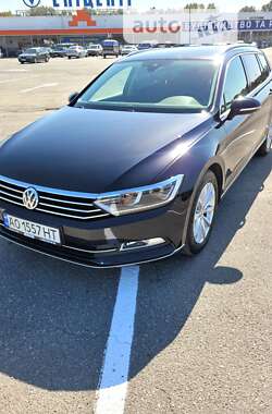 Універсал Volkswagen Passat 2017 в Ужгороді