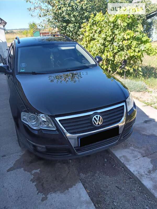 Универсал Volkswagen Passat 2010 в Овруче