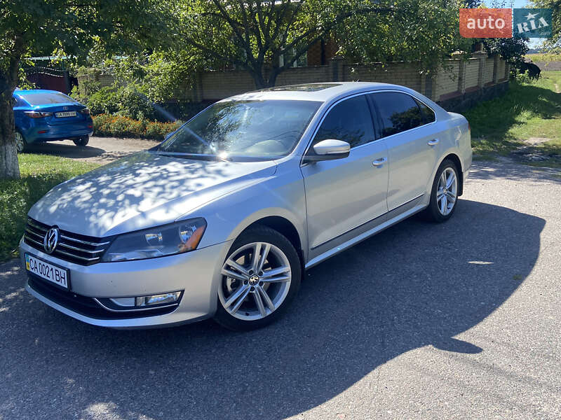 Седан Volkswagen Passat 2014 в Киеве