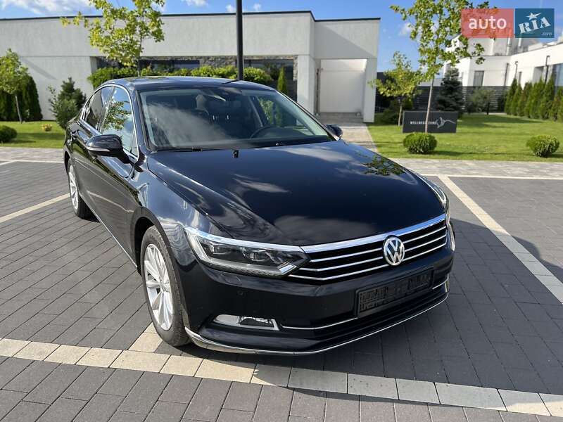 Седан Volkswagen Passat 2017 в Мукачево