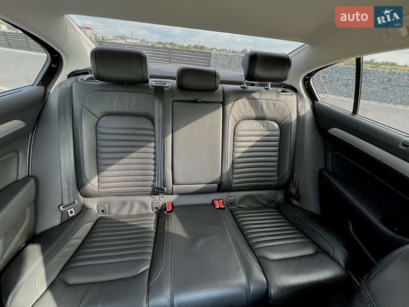 Седан Volkswagen Passat 2017 в Мукачево