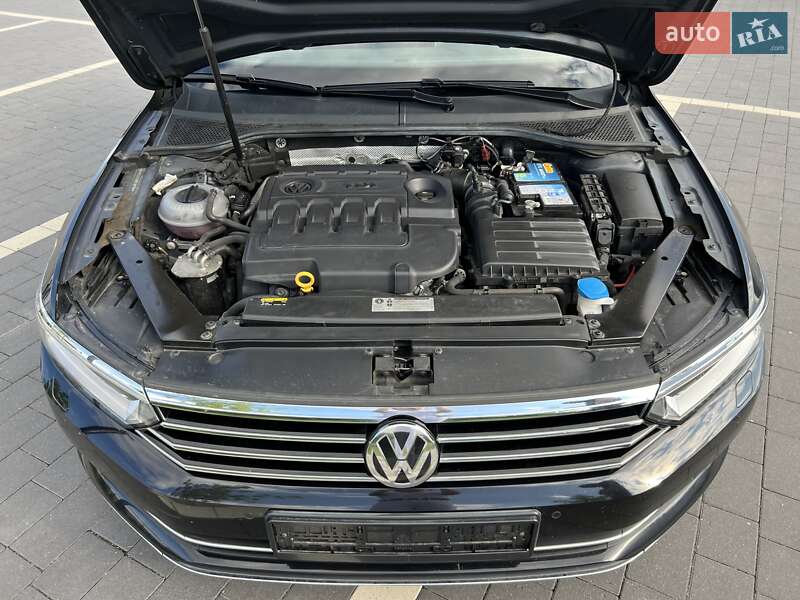 Седан Volkswagen Passat 2017 в Мукачево