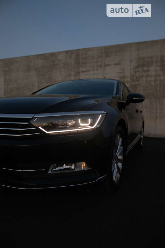 Седан Volkswagen Passat 2017 в Львове