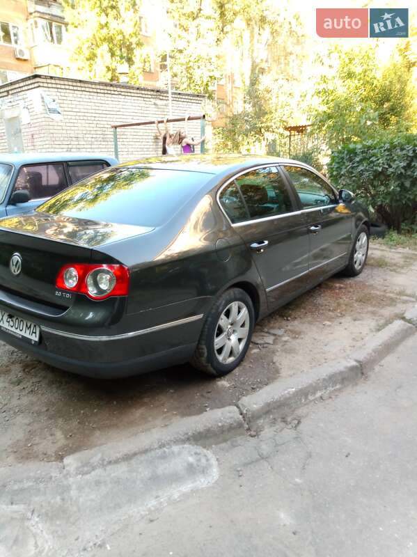 Седан Volkswagen Passat 2005 в Запоріжжі