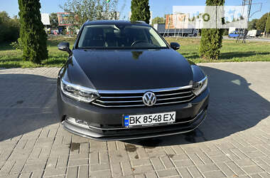 Универсал Volkswagen Passat 2017 в Дубно