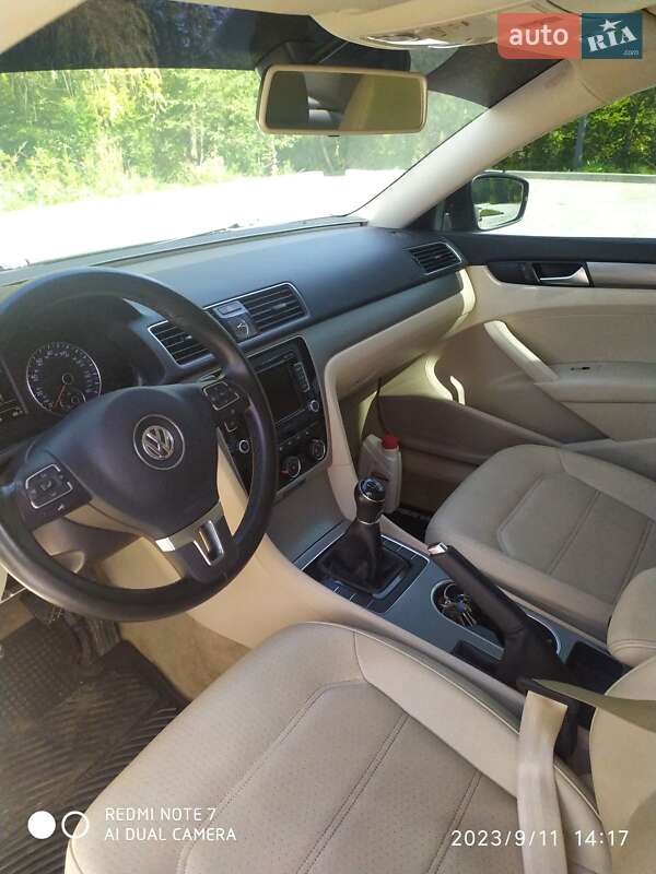 Седан Volkswagen Passat 2015 в Дрогобыче