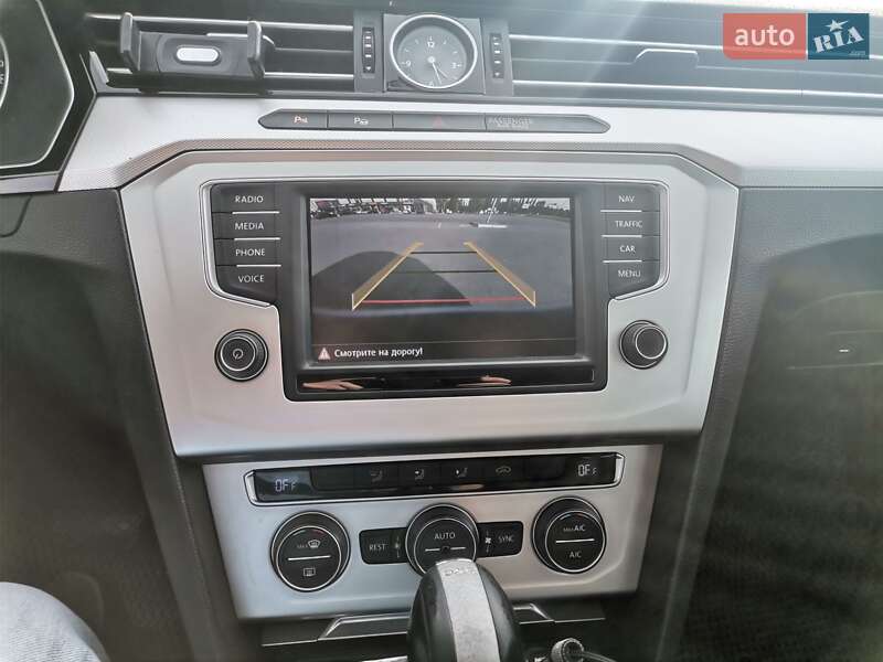 Універсал Volkswagen Passat 2015 в Києві