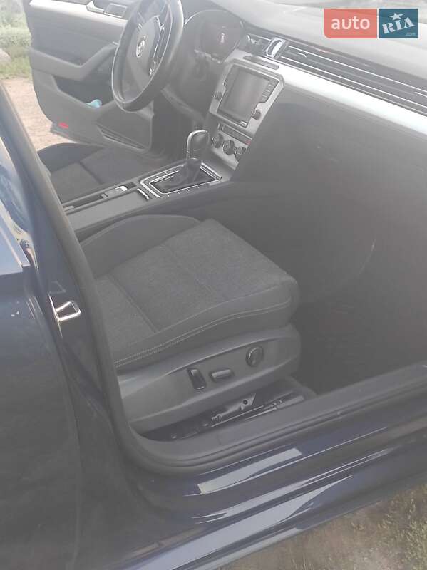 Универсал Volkswagen Passat 2016 в Тульчине