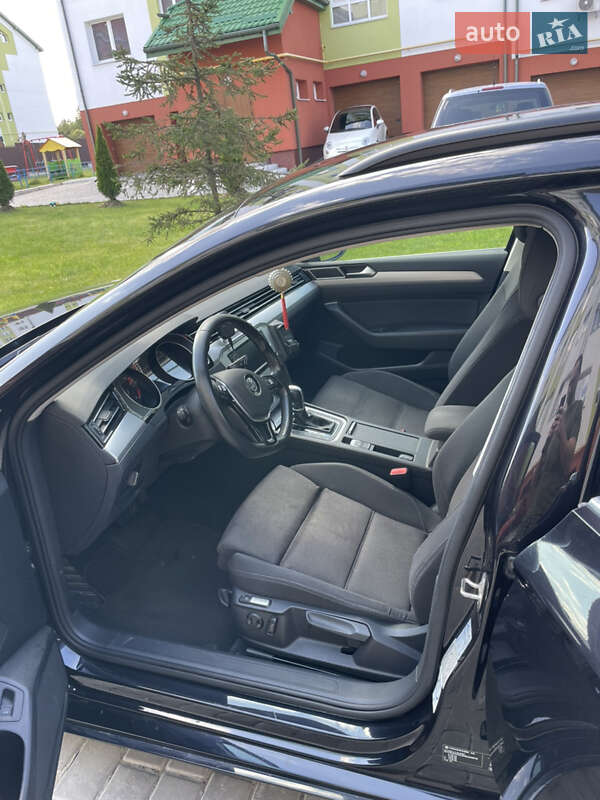 Универсал Volkswagen Passat 2016 в Львове