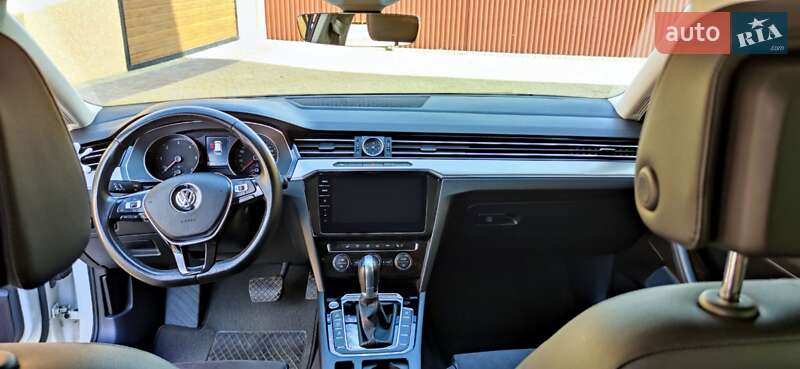 Универсал Volkswagen Passat 2017 в Чорткове