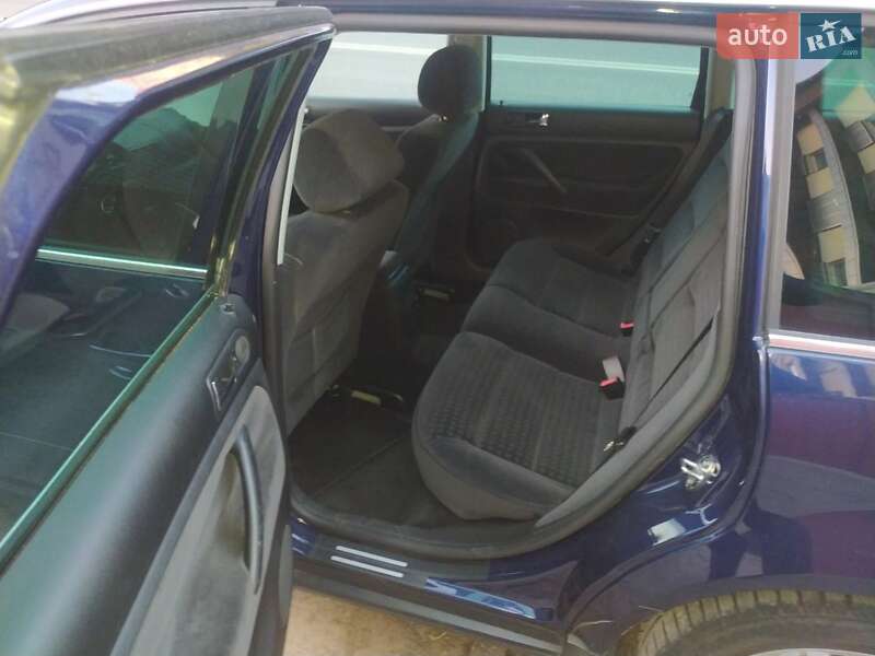 Універсал Volkswagen Passat 2002 в Харкові