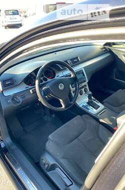 Седан Volkswagen Passat 2008 в Киеве