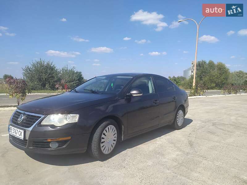 Седан Volkswagen Passat 2005 в Новій Одесі