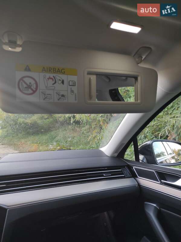 Універсал Volkswagen Passat 2015 в Львові