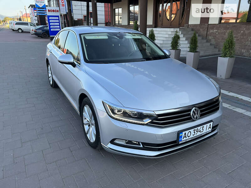 Седан Volkswagen Passat 2017 в Тячеве