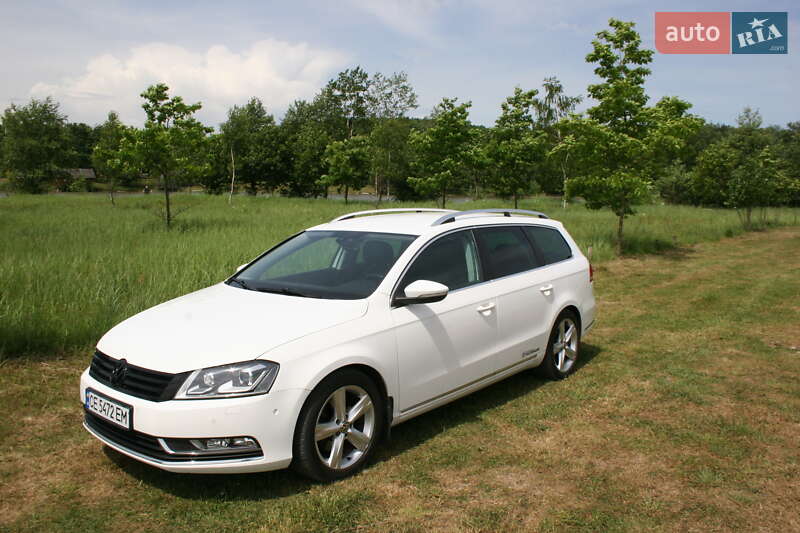 Универсал Volkswagen Passat 2011 в Черновцах