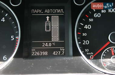 Универсал Volkswagen Passat 2011 в 