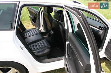 Универсал Volkswagen Passat 2011 в 