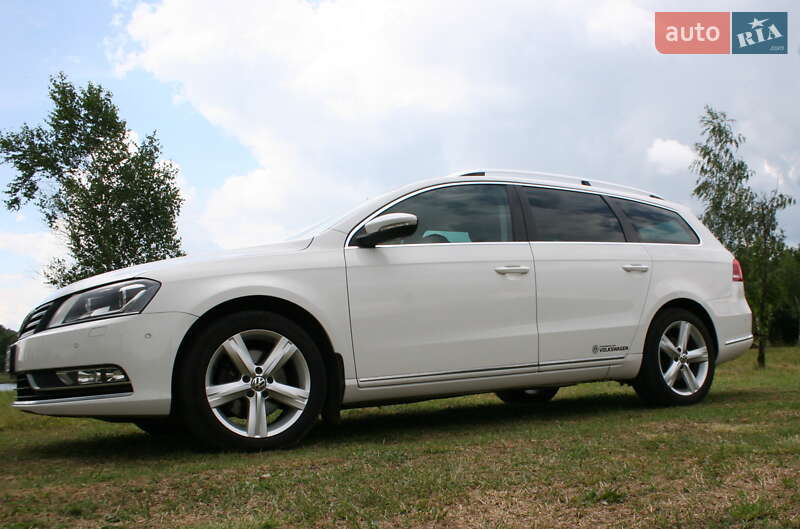 Универсал Volkswagen Passat 2011 в Черновцах