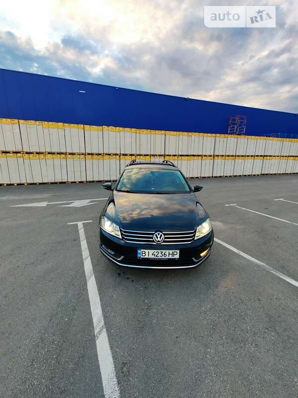 Универсал Volkswagen Passat 2011 в Полтаве