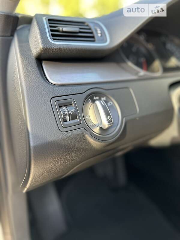 Универсал Volkswagen Passat 2014 в Тернополе фото 35 Универсал Volkswagen Passat 2014 в Тернополе