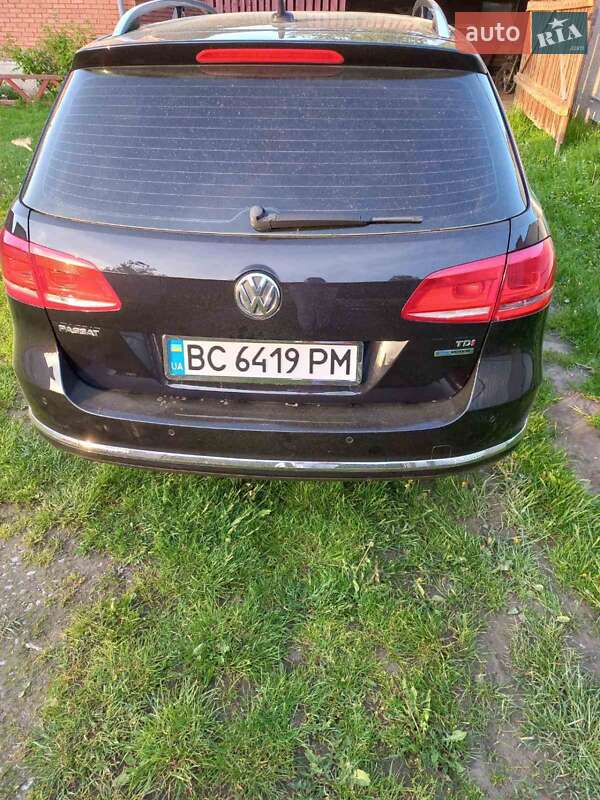 Универсал Volkswagen Passat 2010 в Яворове
