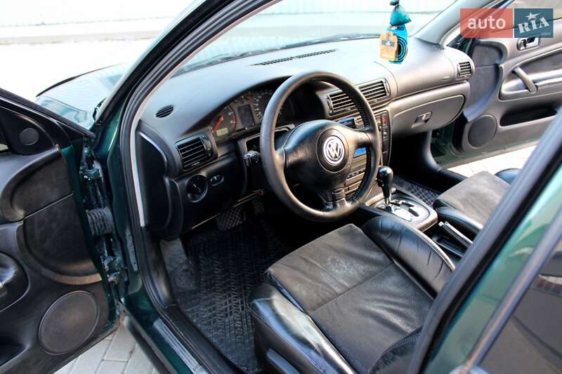 Універсал Volkswagen Passat 1998 в Мукачевому