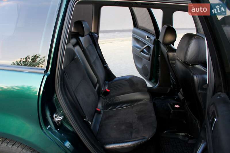 Універсал Volkswagen Passat 1998 в Мукачевому