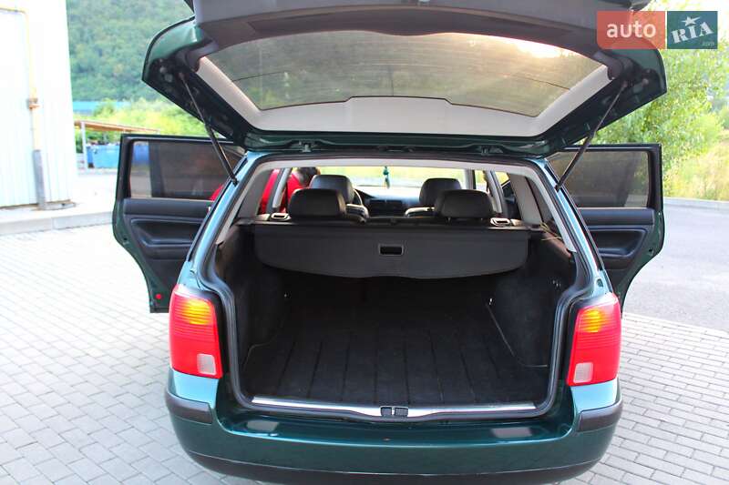 Універсал Volkswagen Passat 1998 в Мукачевому