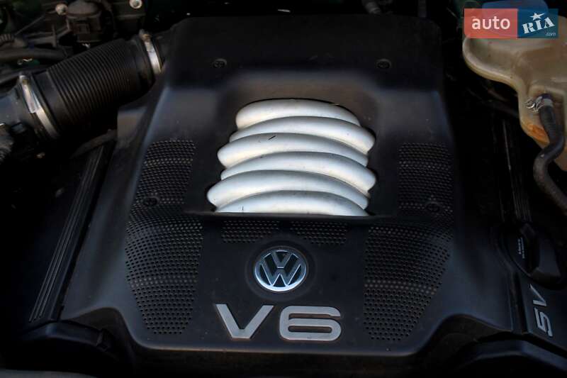 Універсал Volkswagen Passat 1998 в Мукачевому