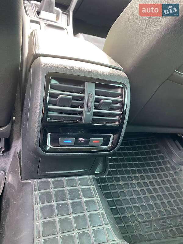 Універсал Volkswagen Passat 2015 в Сумах