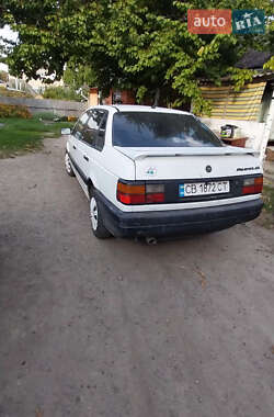 Седан Volkswagen Passat 1988 в 