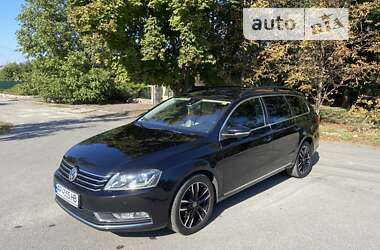 Універсал Volkswagen Passat 2013 в Запоріжжі