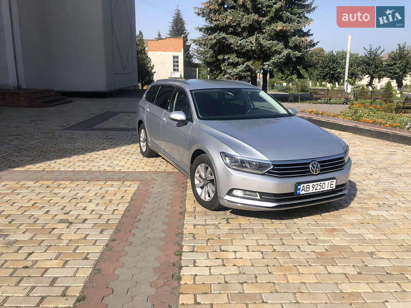 Универсал Volkswagen Passat 2017 в Мурованых Куриловцах