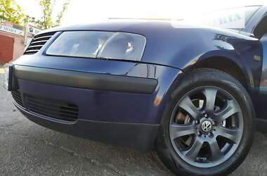 Универсал Volkswagen Passat 1999 в 