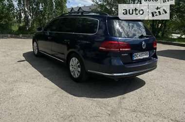 Універсал Volkswagen Passat 2013 в Самборі