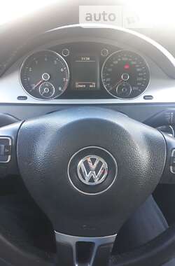 Універсал Volkswagen Passat 2010 в Вінниці