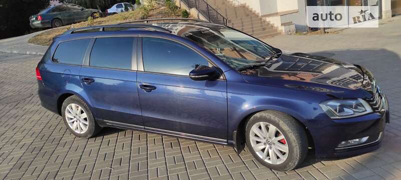 Универсал Volkswagen Passat 2011 в Черновцах