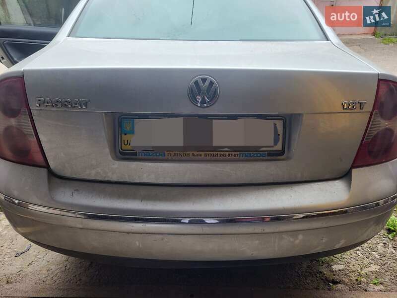 Седан Volkswagen Passat 2003 в Львове