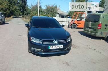 Седан Volkswagen Passat 2013 в Гайвороне