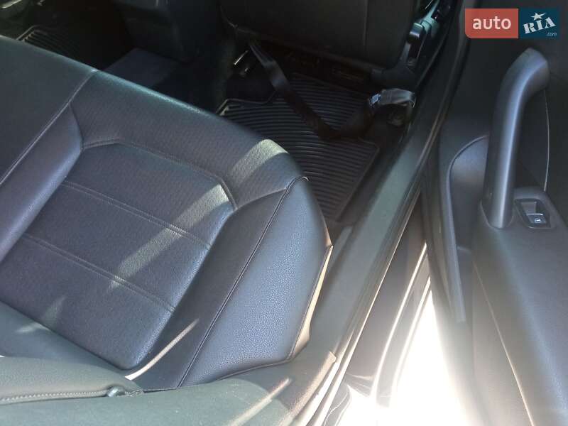 Седан Volkswagen Passat 2013 в Гайвороні