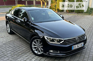 Седан Volkswagen Passat 2016 в 